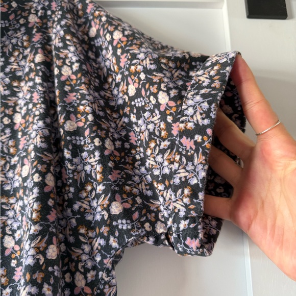 Universal Thread Women's Purple Floral Dolman Short Sleeve Button-Down Shirt - Picture 12 of 13